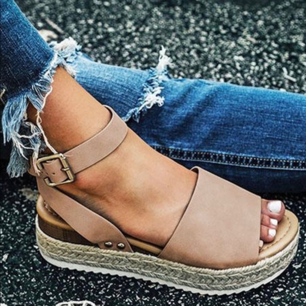 Vegan Leather Trendy Platform Sandal Woven Detail